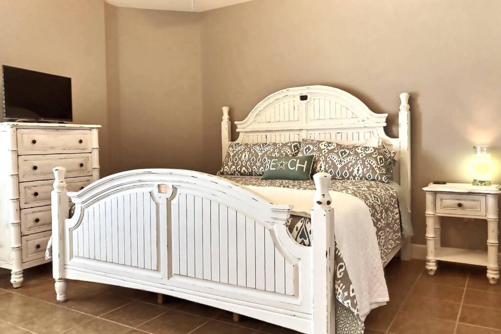 Happy Ours 2200 Sq Ft Corner Beachfront Sleeps 12 Panama City Beach Bagian luar foto