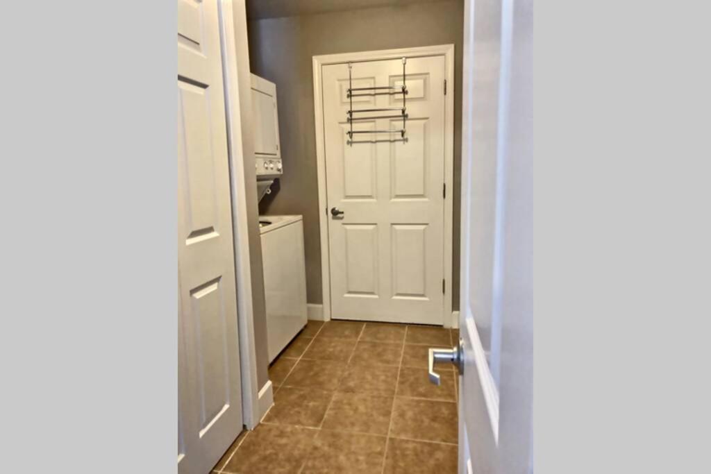 Happy Ours 2200 Sq Ft Corner Beachfront Sleeps 12 Panama City Beach Bagian luar foto