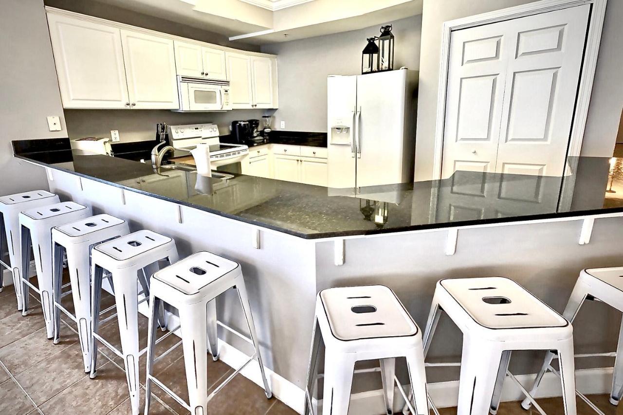 Happy Ours 2200 Sq Ft Corner Beachfront Sleeps 12 Panama City Beach Bagian luar foto